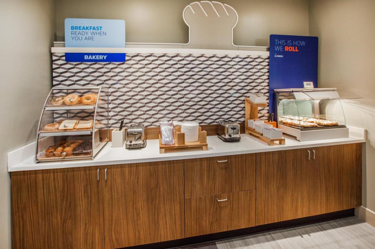 Holiday Inn Express & Suites - Dawsonville By Ihg Luaran gambar