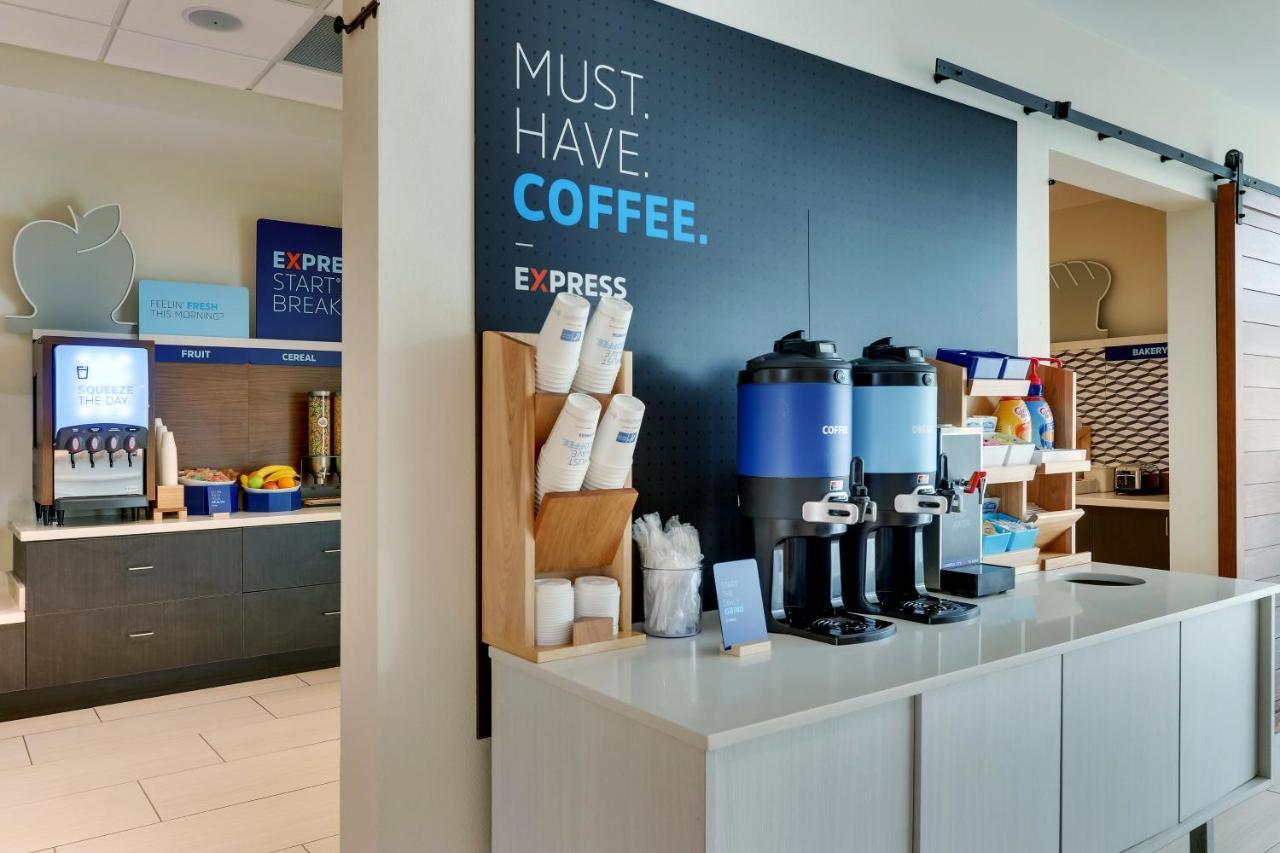 Holiday Inn Express & Suites - Dawsonville By Ihg Luaran gambar